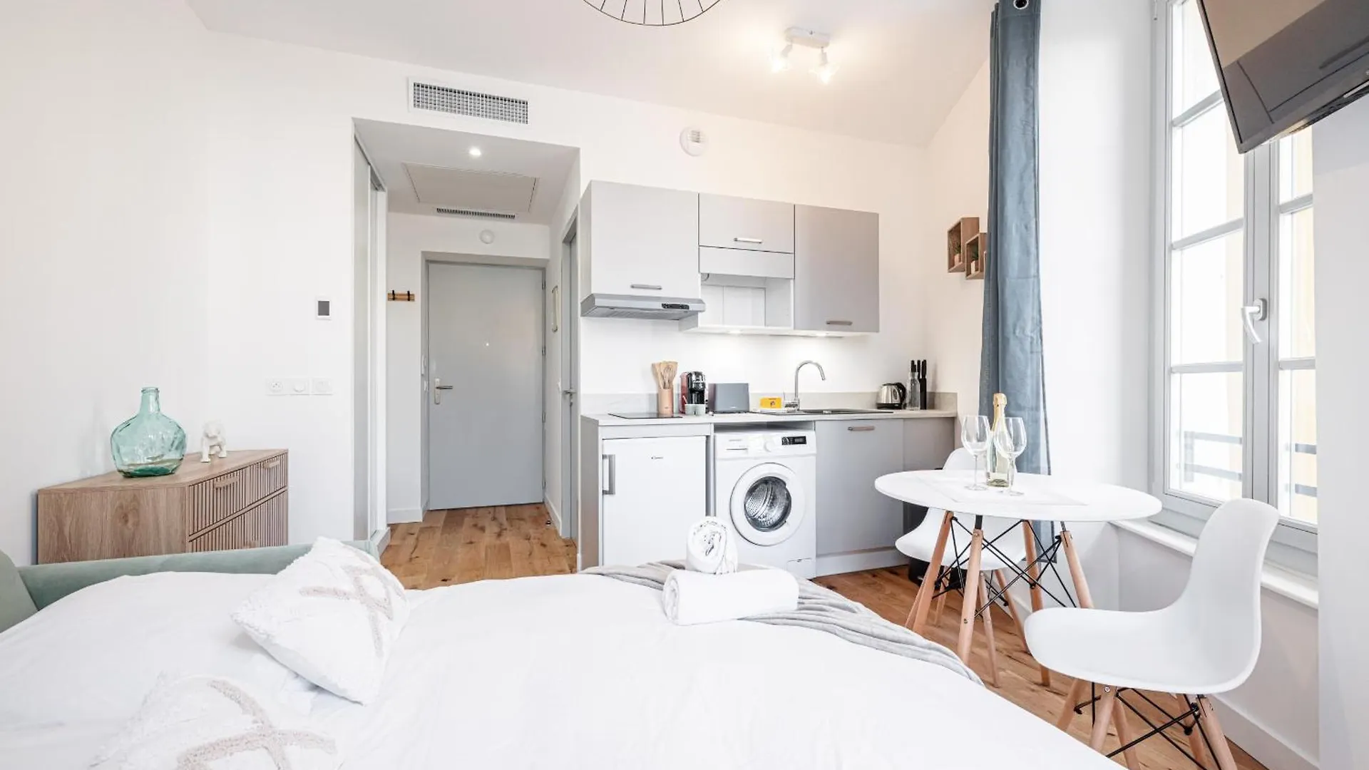 Charming City Center Studio 302 Nice 0*,  France