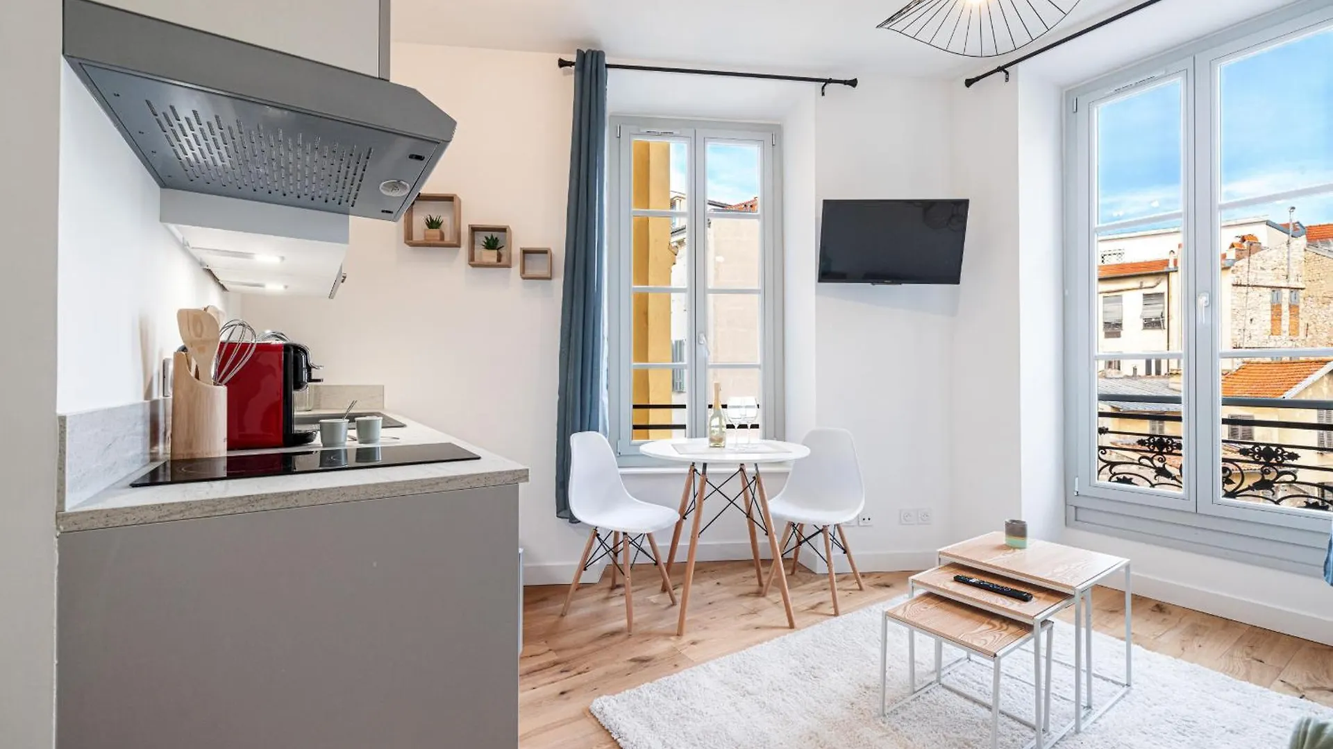 Apartment Charming City Center Studio 302 Nice