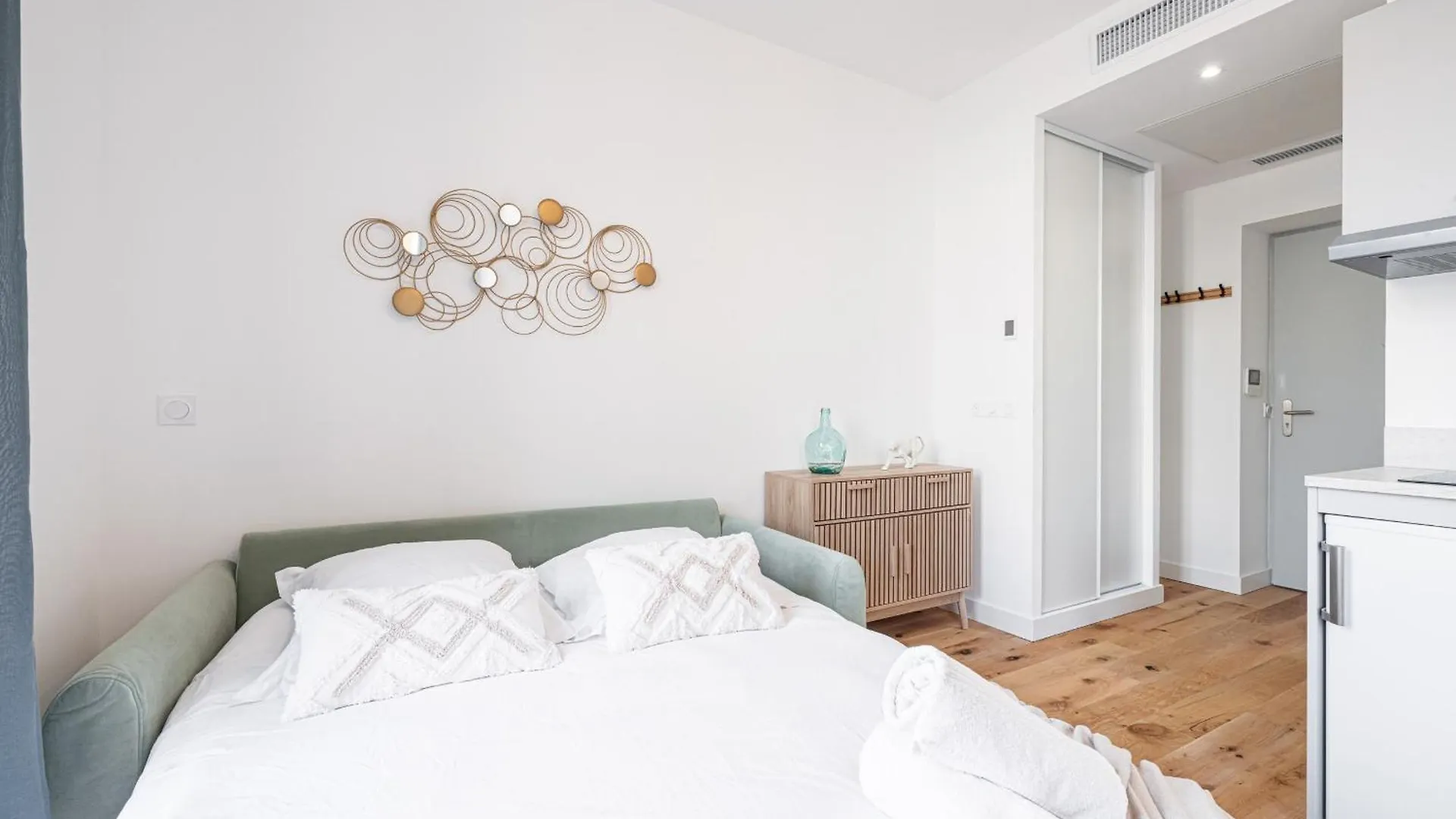 Apartment Charming City Center Studio 302 Nice